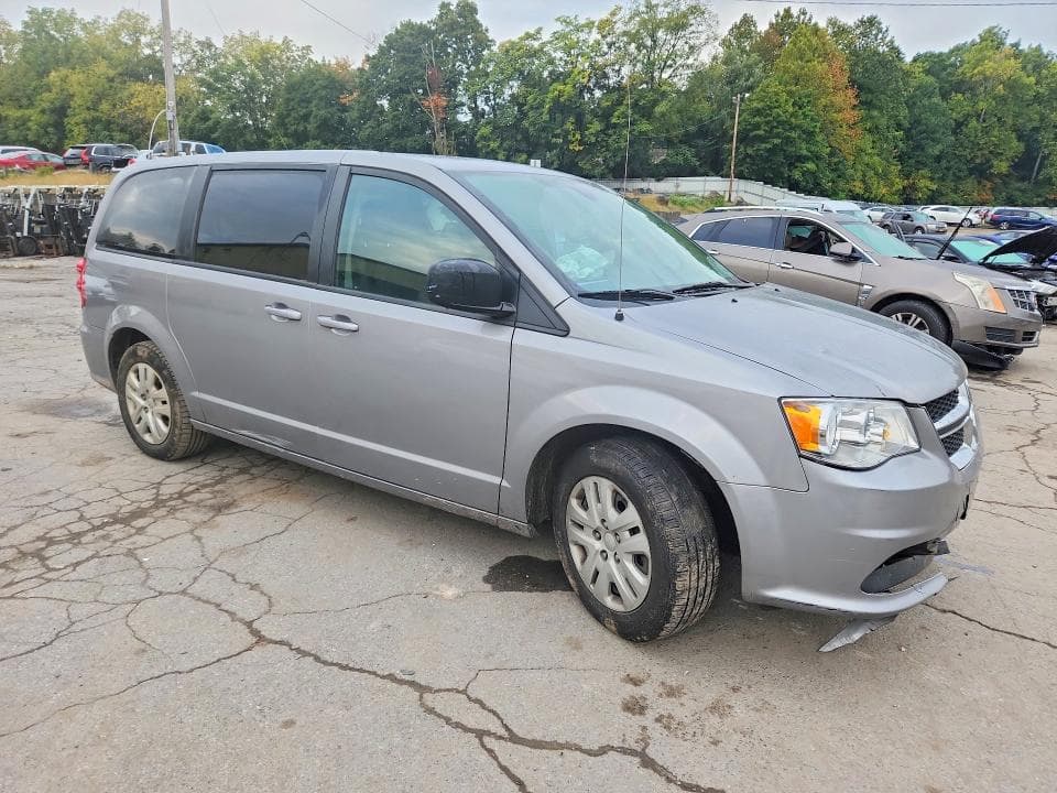 2018 DODGE GRAND CARAVAN SE 4