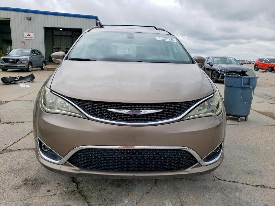 2017 CHRYSLER PACIFICA TOURING L 5