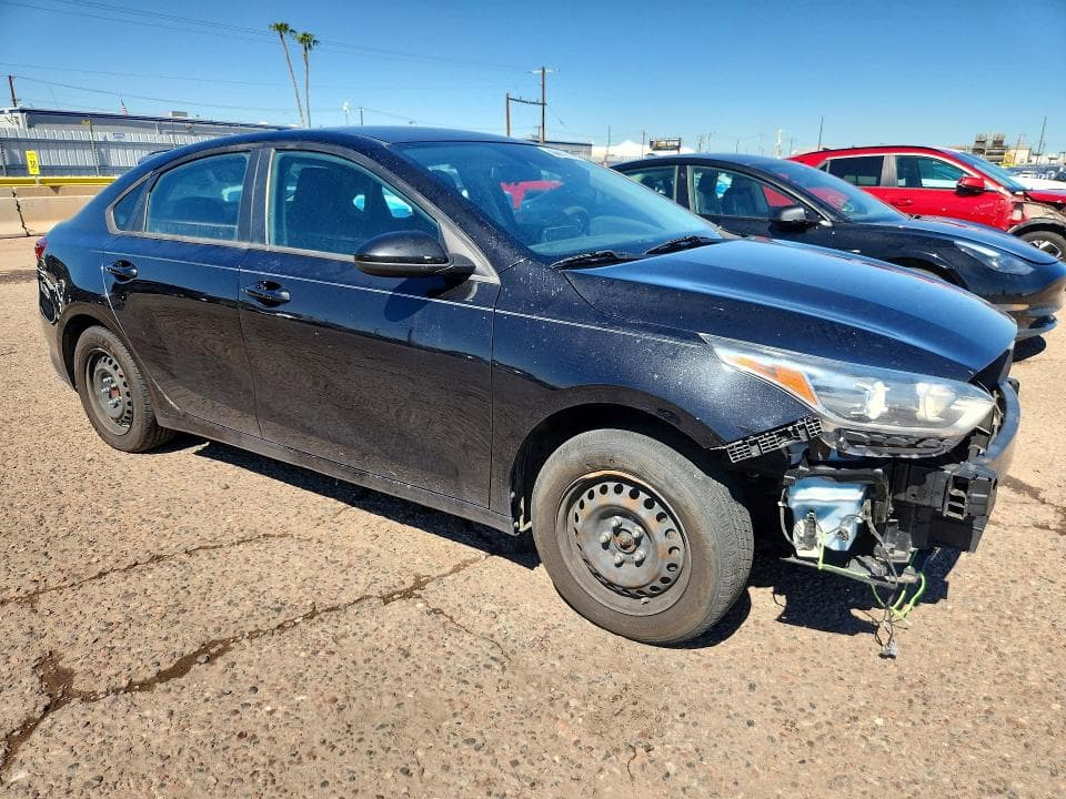 2021 KIA FORTE FE 4
