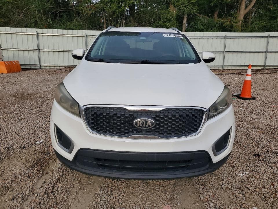 2018 KIA SORENTO LX V6 5
