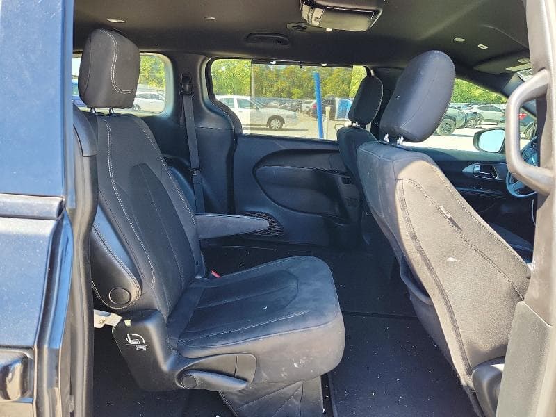 2019 CHRYSLER PACIFICA TOURING PLUS 11