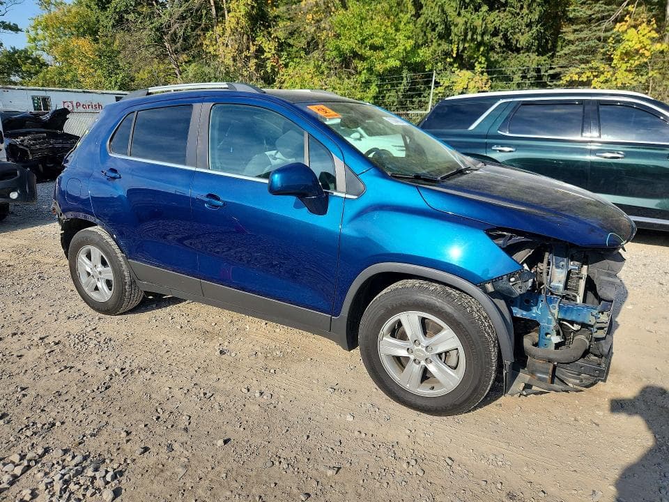 2019 CHEVROLET TRAX 1LT 4