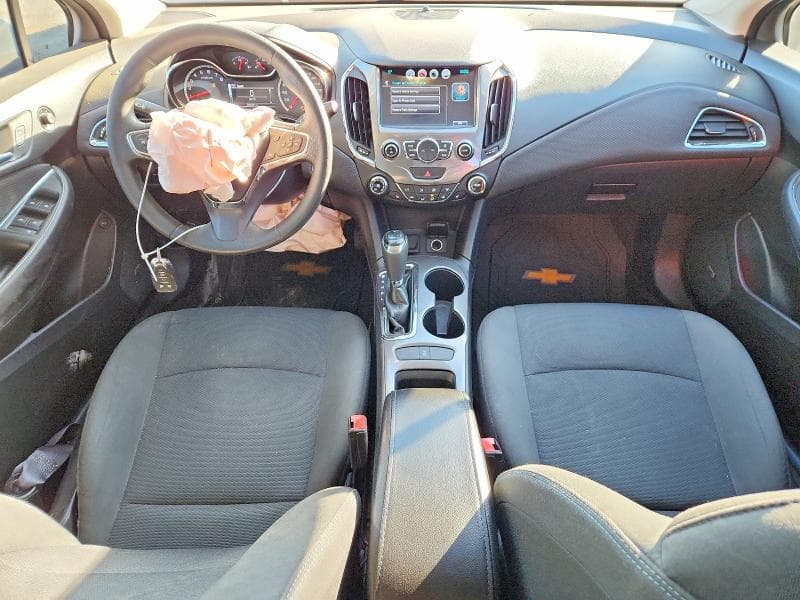 2017 CHEVROLET CRUZE LT 8
