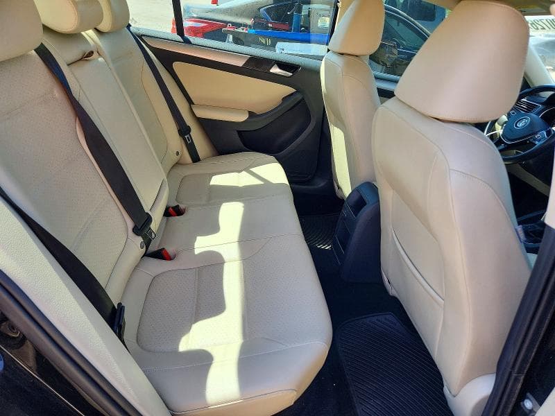 2017 VOLKSWAGEN JETTA SE 10