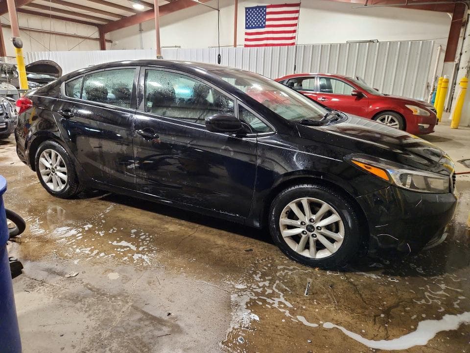2017 KIA FORTE S 4