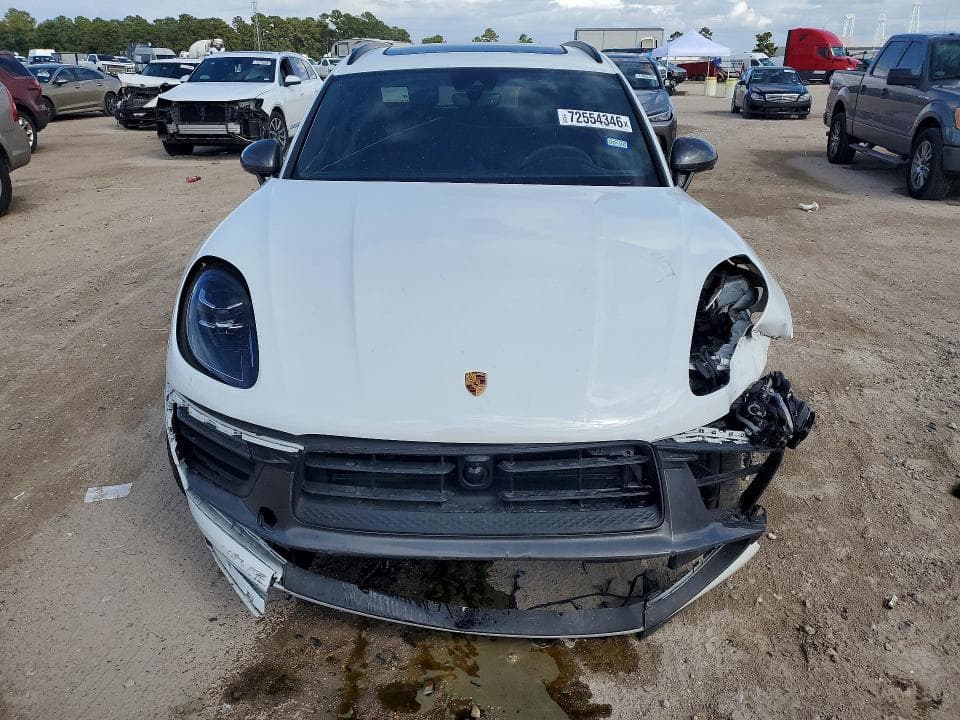 2024 PORSCHE MACAN BASE 5