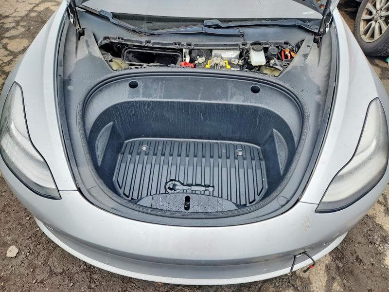 2018 TESLA MODEL 3 11