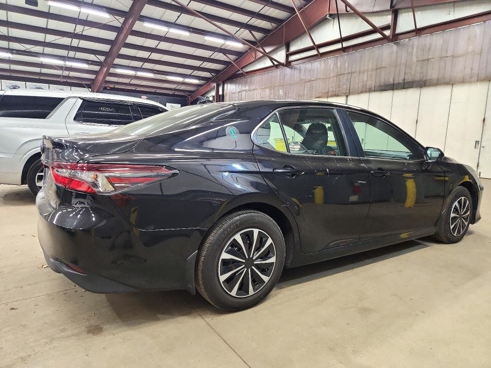 2023 TOYOTA CAMRY LE 3
