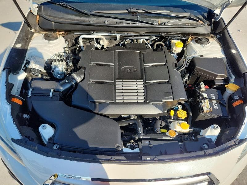 2017 SUBARU OUTBACK 3.6R LIMITED 12