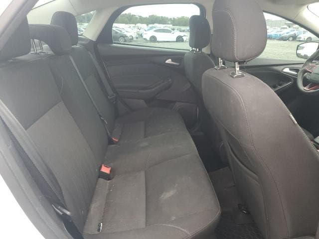 2018 FORD FOCUS SE 10