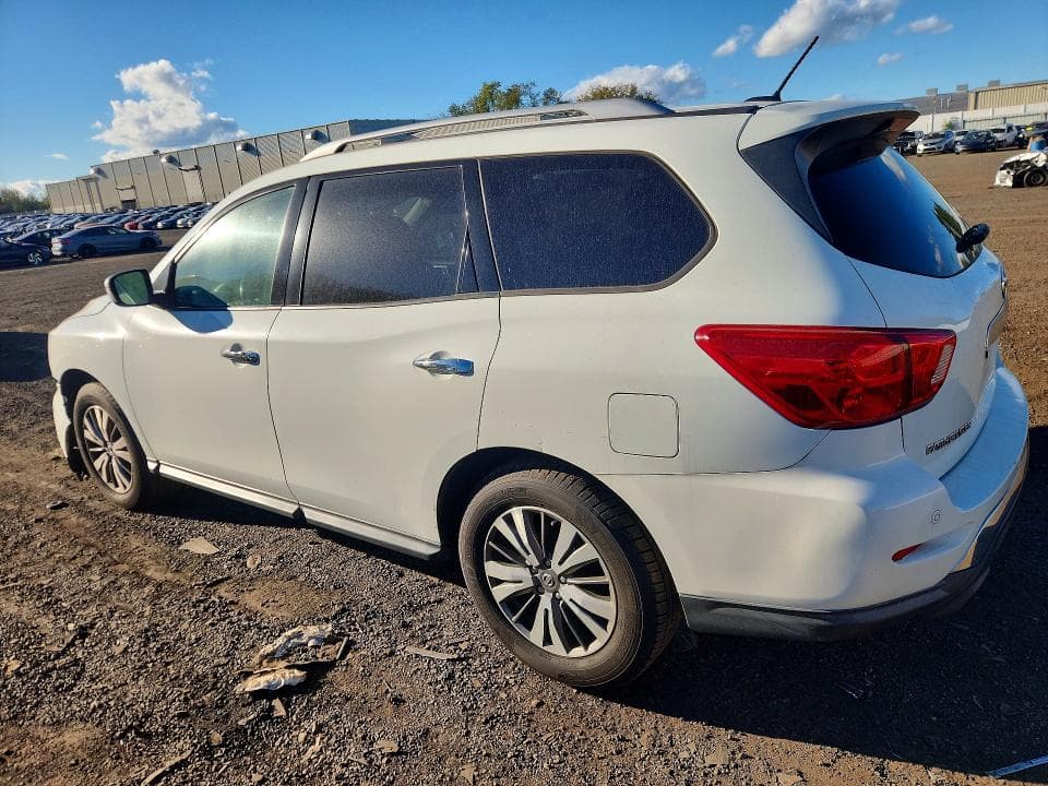 2017 NISSAN PATHFINDER SV 2