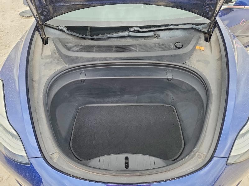 2018 TESLA MODEL 3 11