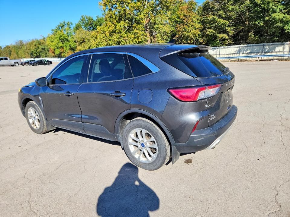 2020 FORD ESCAPE SE 2