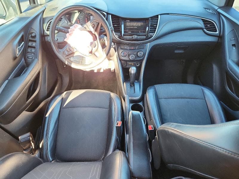 2021 CHEVROLET TRAX 1LT 8