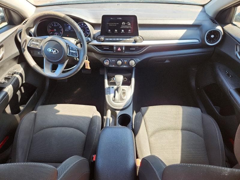 2021 KIA FORTE FE 8