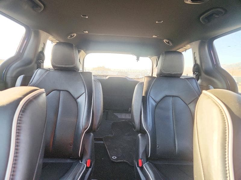 2020 CHRYSLER PACIFICA HYBRID LIMITED 10