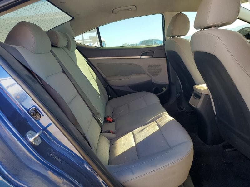 2017 HYUNDAI ELANTRA SE 10