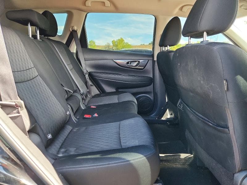 2017 NISSAN ROGUE SV 11