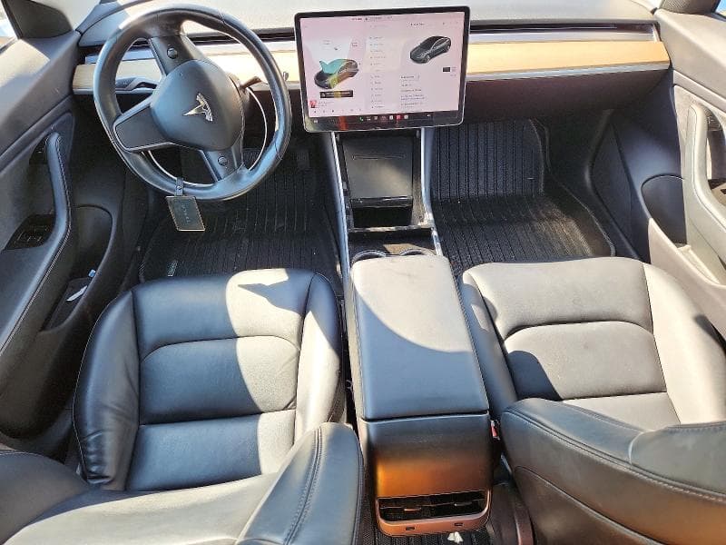2018 TESLA MODEL 3 8