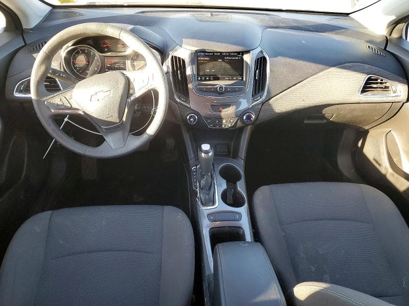 2019 CHEVROLET CRUZE LT 8