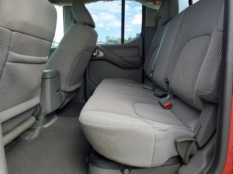 2017 NISSAN FRONTIER SV 10