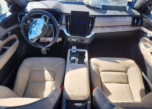 2026 VOLVO XC90 PLUS 8