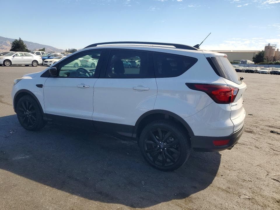 2019 FORD ESCAPE SE 2