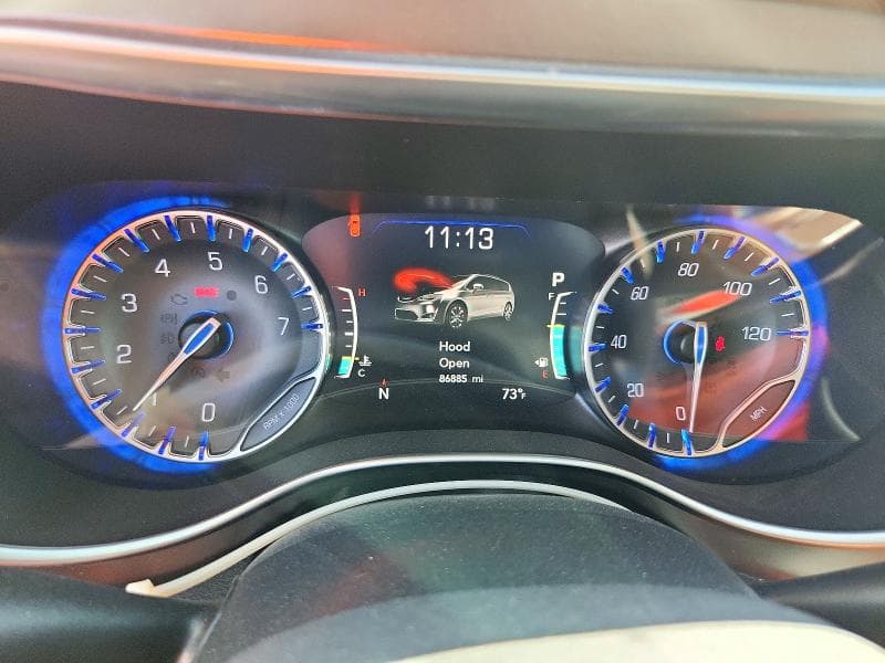 2018 CHRYSLER PACIFICA LIMITED 9