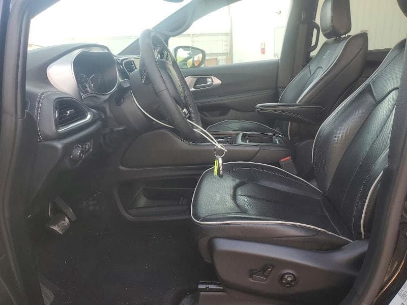 2025 CHRYSLER PACIFICA LIMITED 7