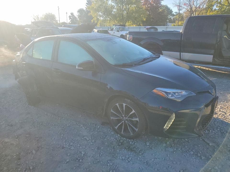 2019 TOYOTA COROLLA SE 4