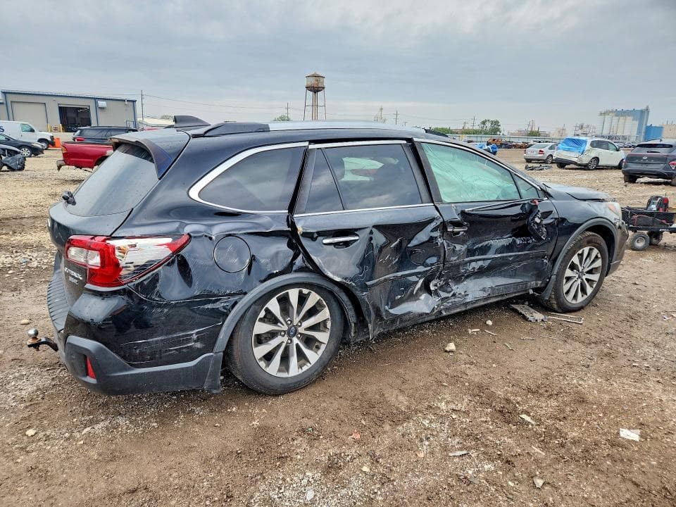 2018 SUBARU OUTBACK TOURING 3