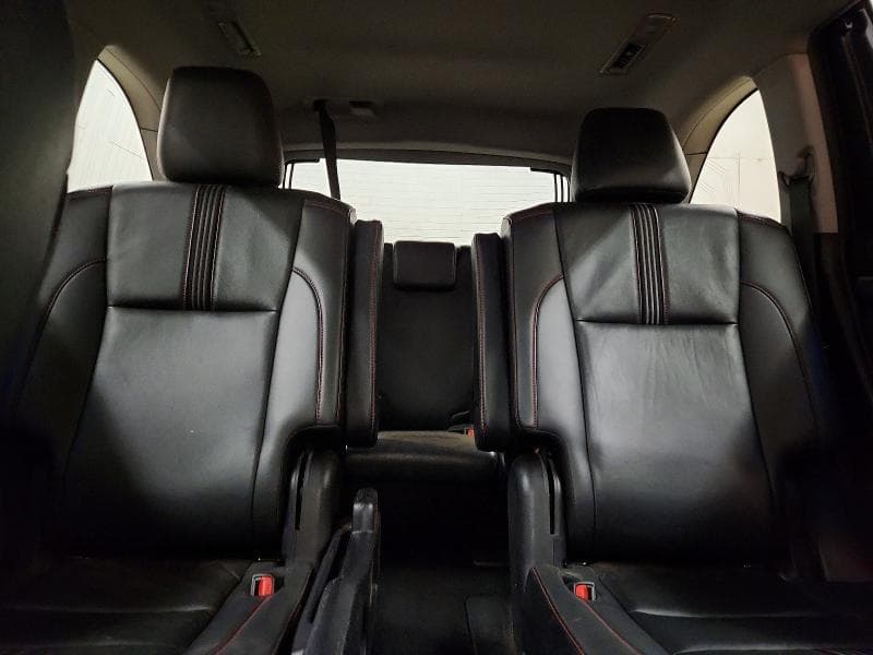 2019 TOYOTA HIGHLANDER SE 10