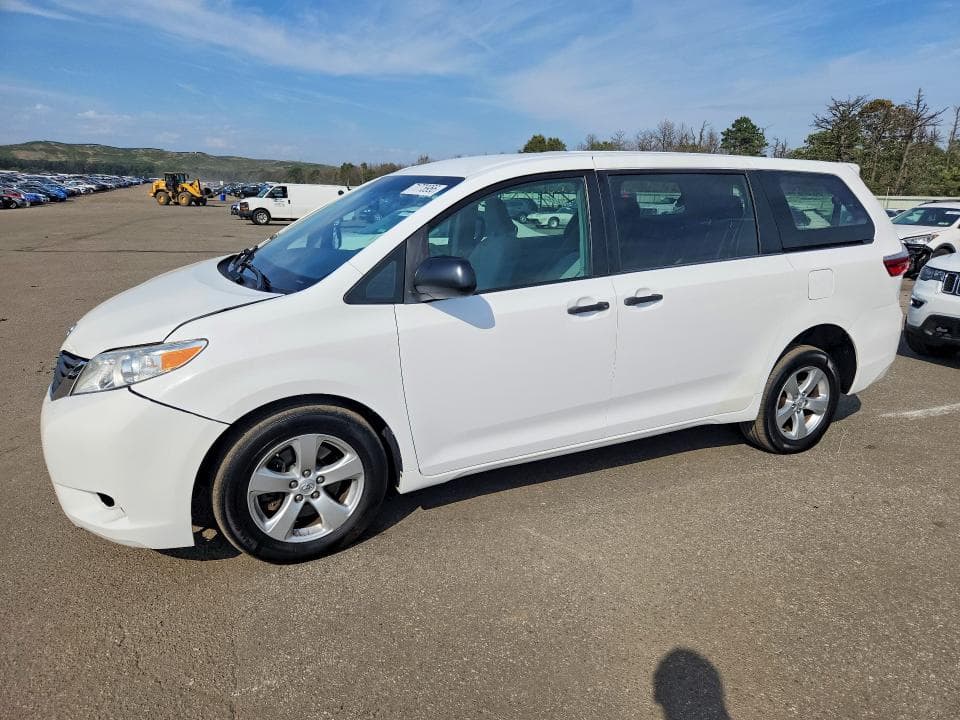 2017 TOYOTA SIENNA L 7-PASSENGER - 1