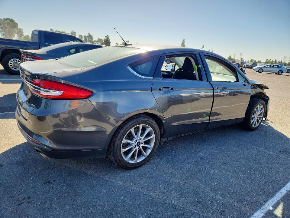 2017 FORD FUSION SE 3