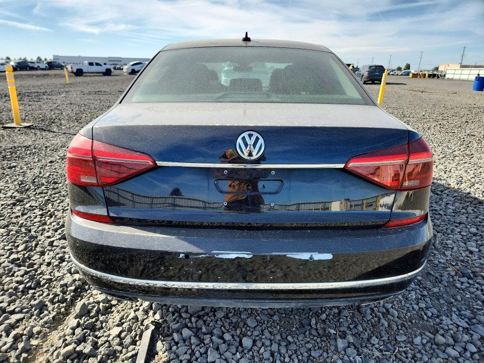 2017 VOLKSWAGEN PASSAT SEL PREMIUM 6