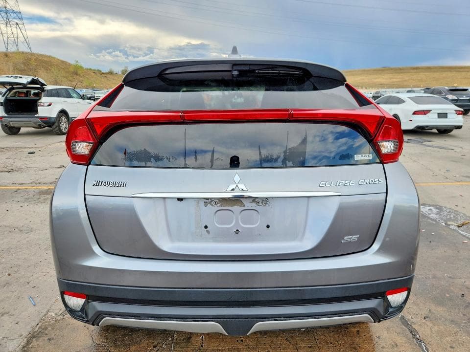 2018 MITSUBISHI ECLIPSE CROSS SE 6