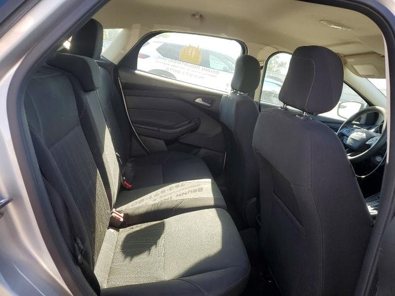 2018 FORD FOCUS SE 10