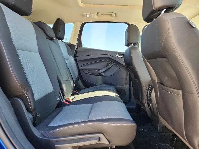 2017 FORD ESCAPE SE 11