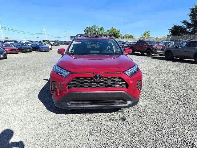 2025 TOYOTA RAV4 XLE 5