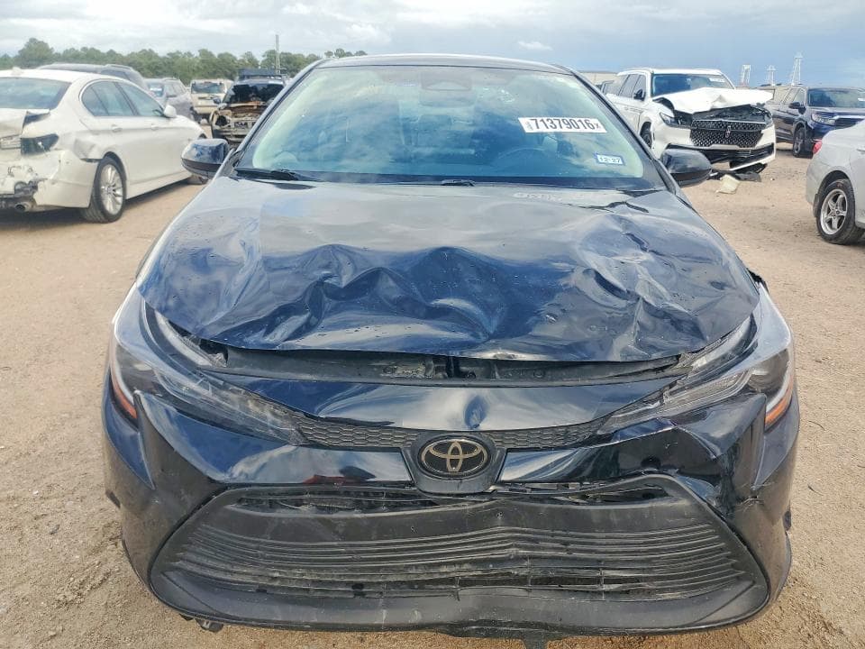 2026 TOYOTA COROLLA LE 5