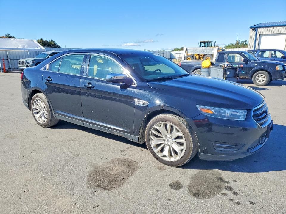 2017 FORD TAURUS LIMITED 4