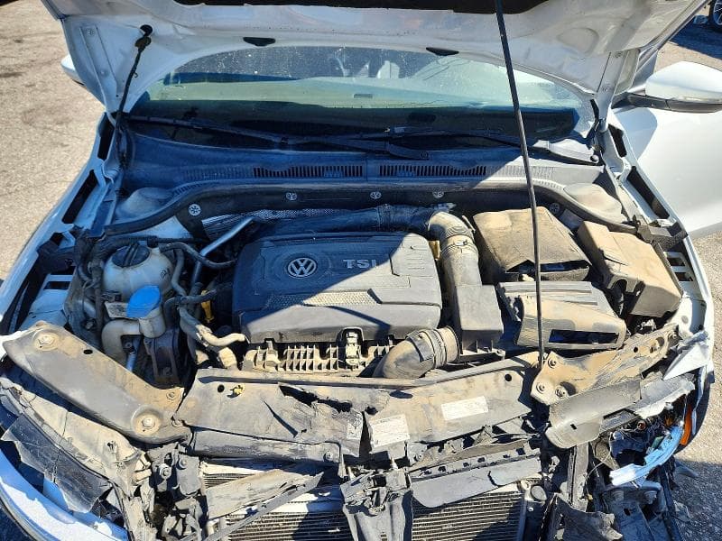 2017 VOLKSWAGEN JETTA GLI 11