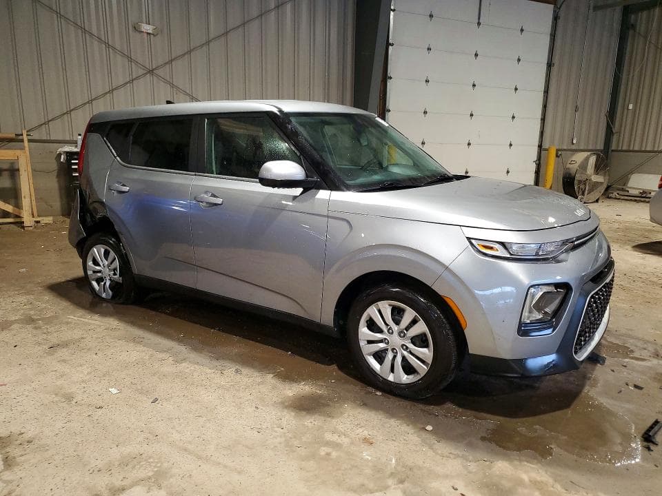 2022 KIA SOUL LX 4