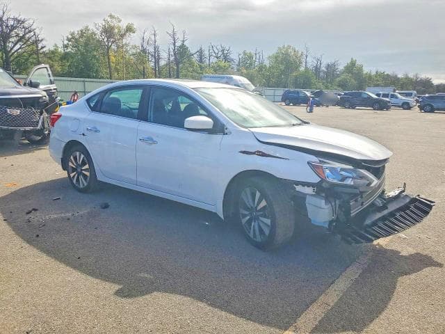 2019 NISSAN SENTRA SV 4