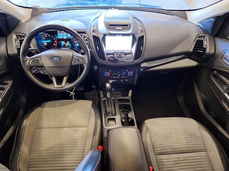 2017 FORD ESCAPE TITANIUM 8