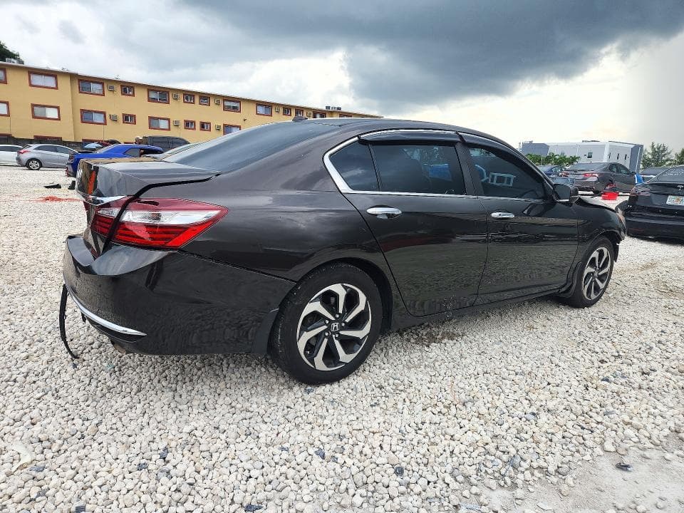 2017 HONDA ACCORD EXL 3