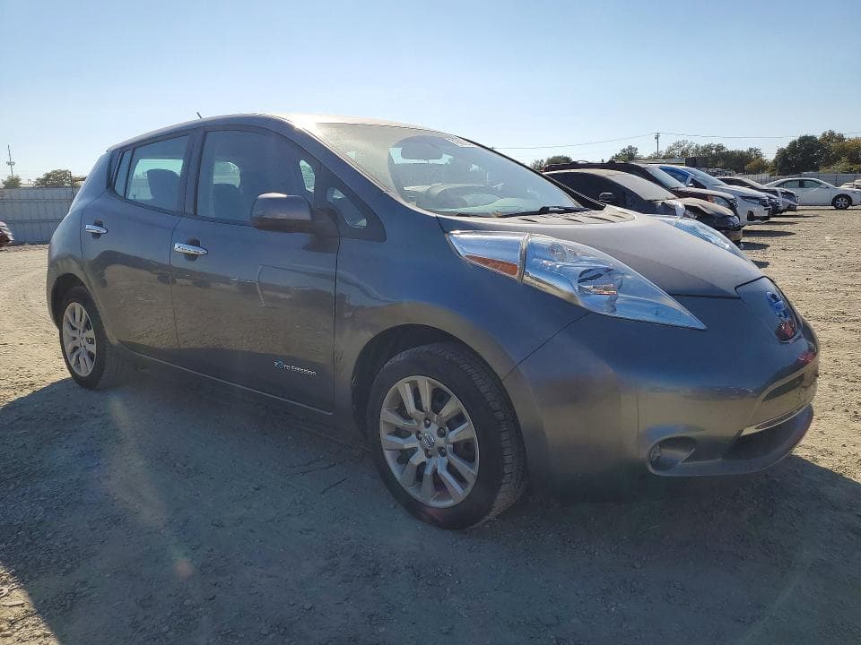 2017 NISSAN LEAF S 4