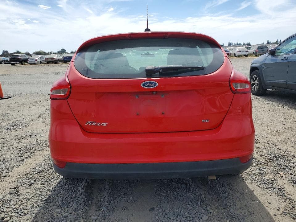 2017 FORD FOCUS SE 6