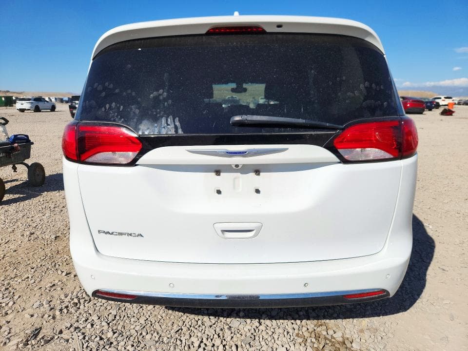 2019 CHRYSLER PACIFICA TOURING L 6