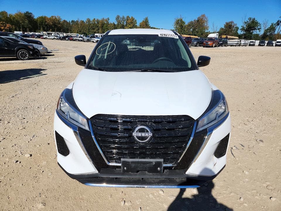 2023 NISSAN KICKS S 5